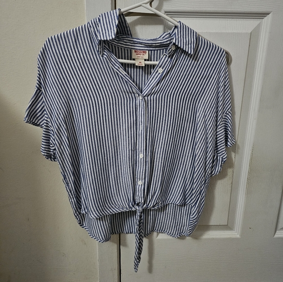 Clothes - Picture 3 of 8